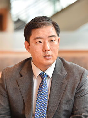福岡リーセントホテル 管理課 総務係 主任